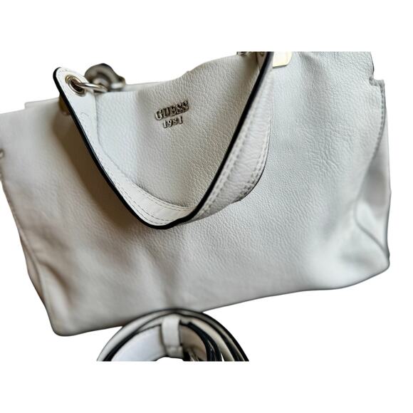 Guess White Leather & Cheetah Print Purse – Arm or Shoulder Bag - Picture 2 of 10